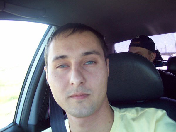 Максим Старков