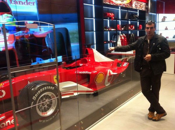 Юрий Власенко