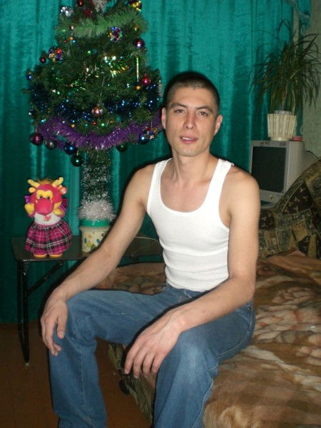 Владимир Уваров