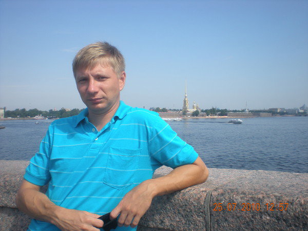 Денис Чеботарев