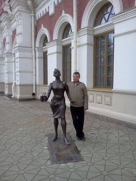 Александр Бурячек