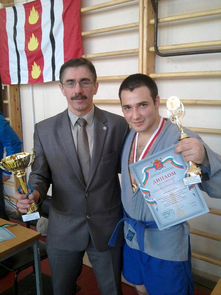 Антон Чугунов