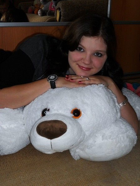 Анна Попова