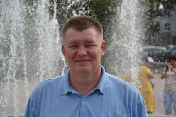 Андрей Ахов