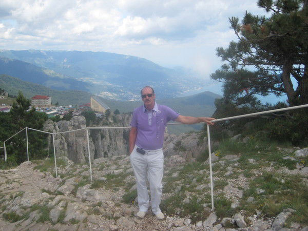 Виктор Гросс