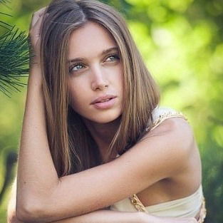 Илона Иванова