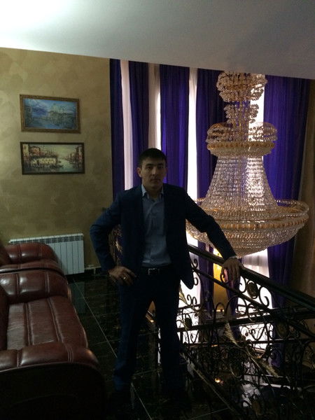 Асылан Зинеденов