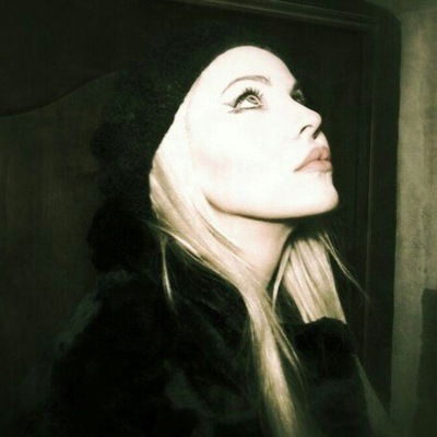 Александра Максимова