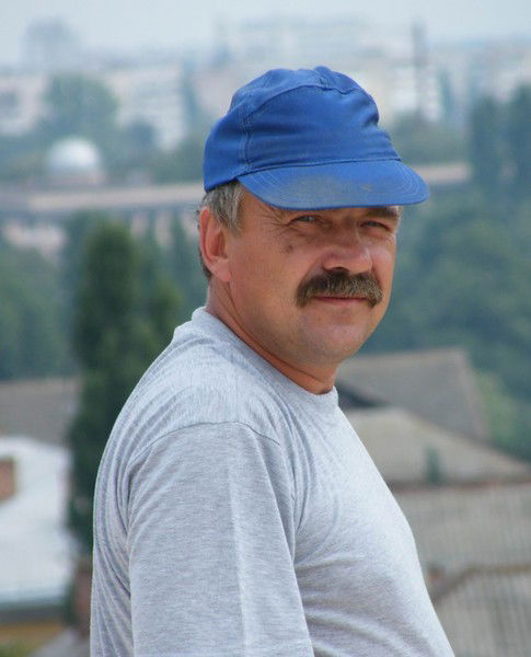 Леонид Антонов