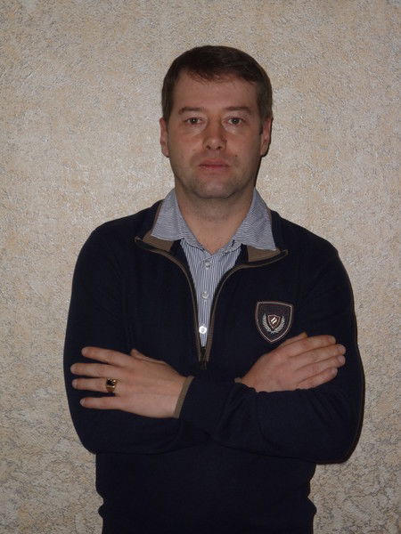 Денис Чернышов