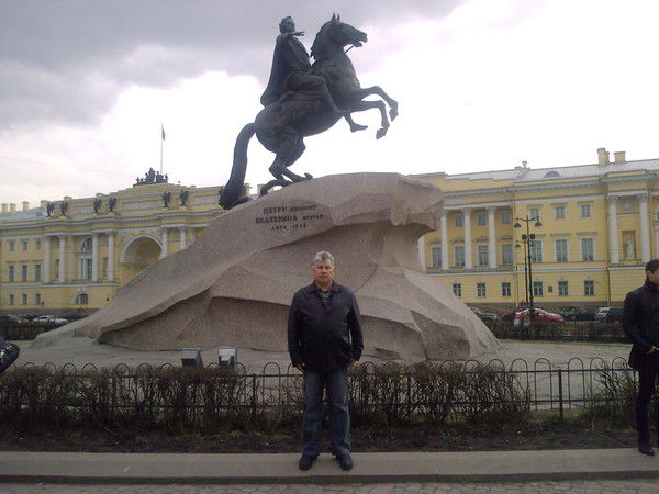 Георгий Неустроев