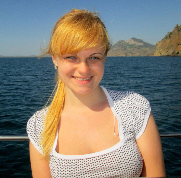 Оля Карпенко