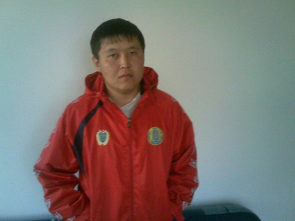 Жанdos Садуакасов