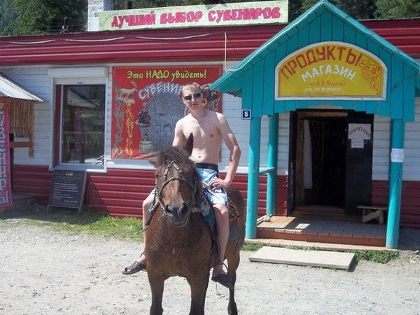 Димон Манзуров