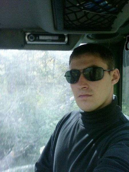 Артём Емельяшин