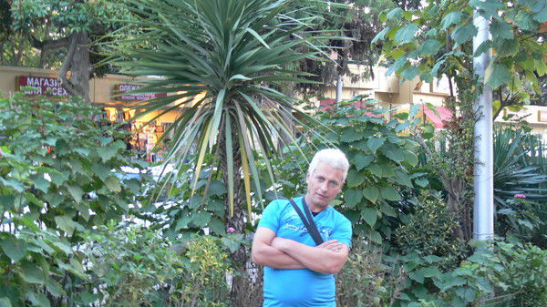 Константин Довгий