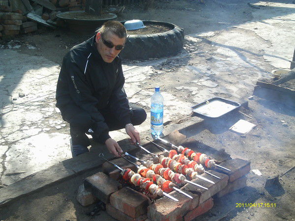 Антон Михайлов