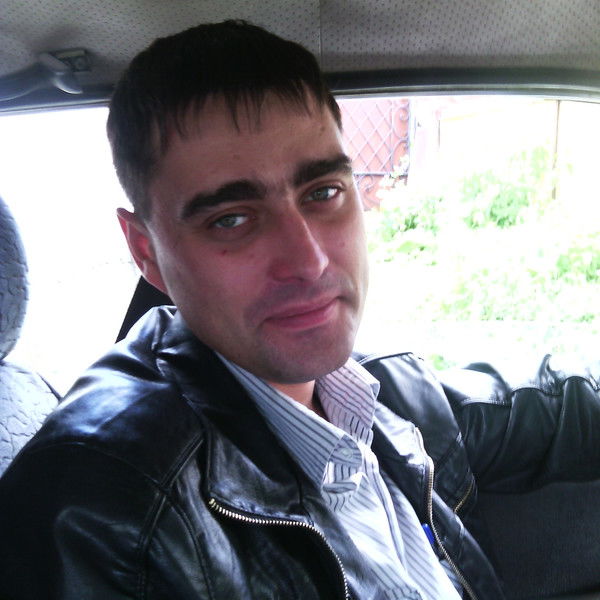 Илья Наумец