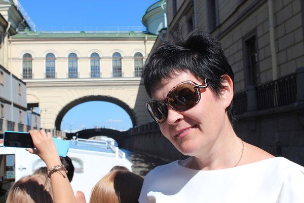 Елена Захарова