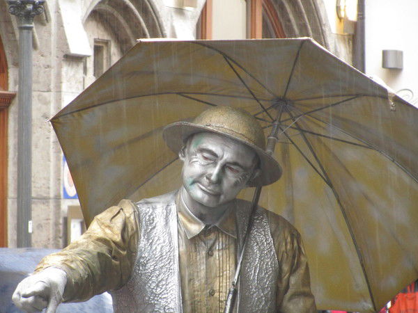 Алек Иванов