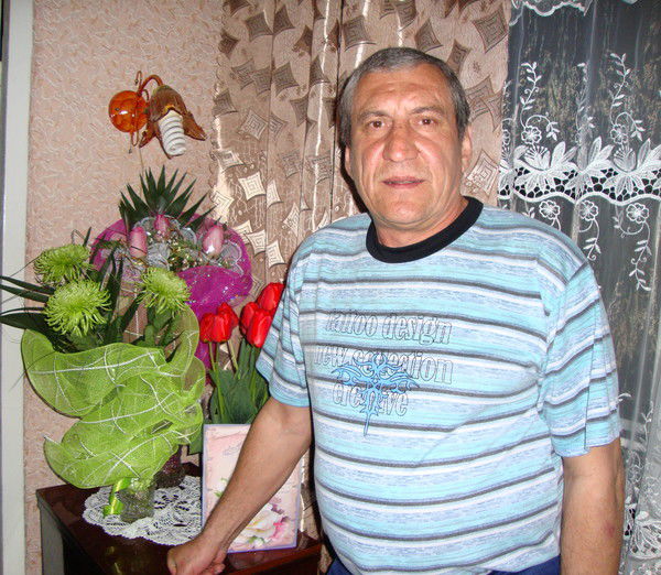 Леонид Бушкин