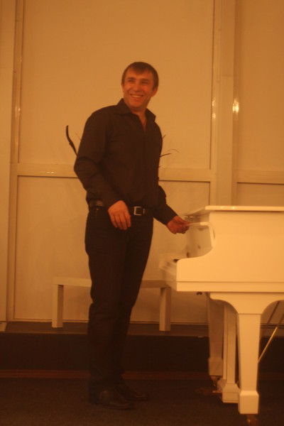 Анатолий Тутов