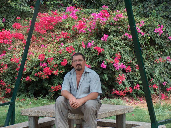 Виталий Муратов