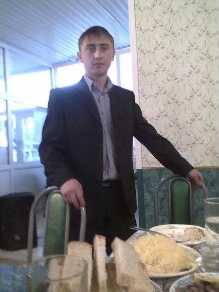 Азамат Ганиев