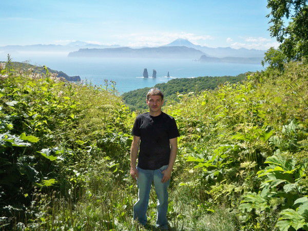 Александр Иванов