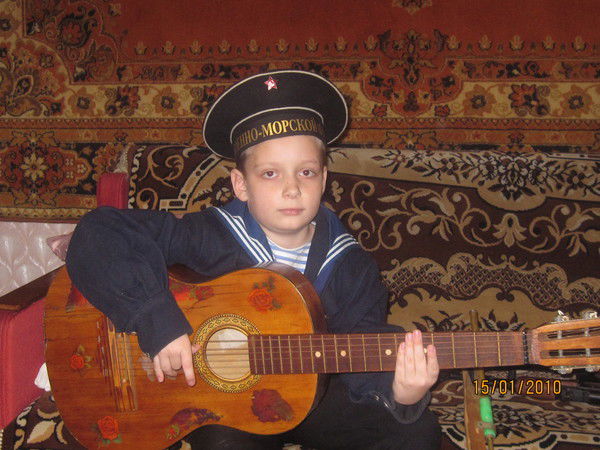 Антон Крылов