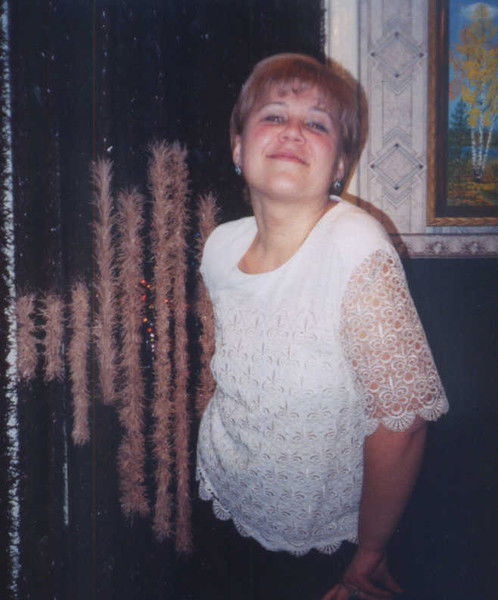 Алена Новокрещенова