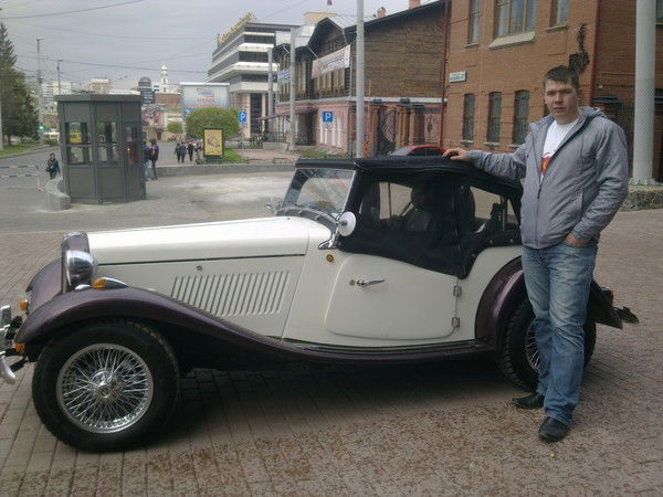 Дмитрий Амосов