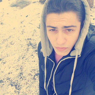 Артур Татарканов