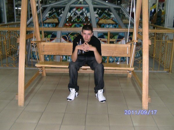 Юра Макаренко