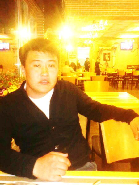 Асылбек Сакенов