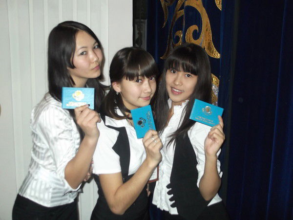 Зарино4Ка **искакова*)))