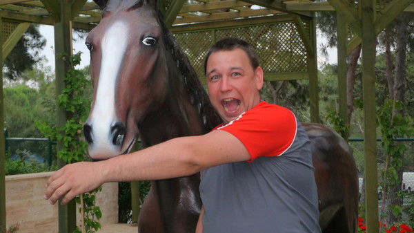 Антон Алексеенков