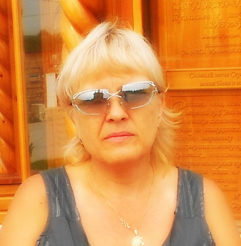 Елена Вострокнутова