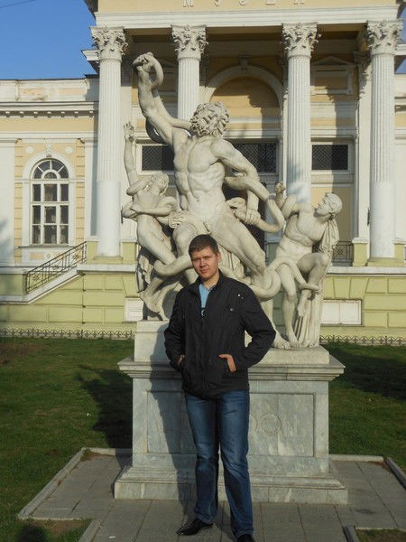 Александр Коваленко