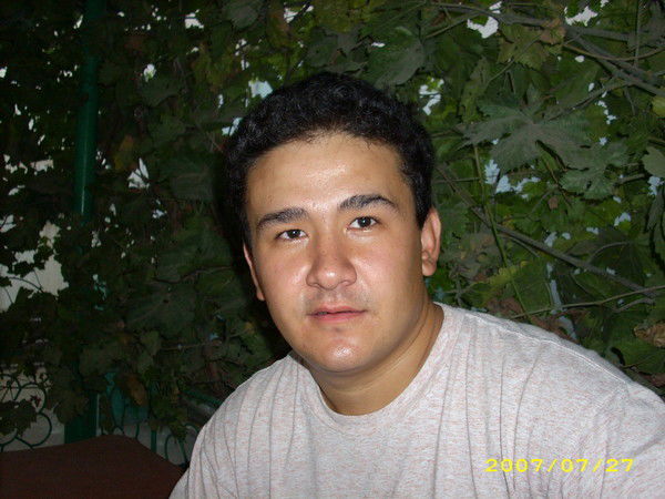 Алишер Алишер