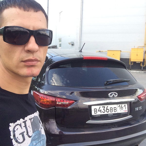 Женя Черенов