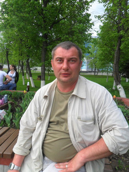 Александр Лезов