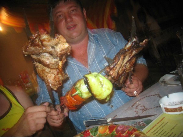 Владимир Квасов Холост