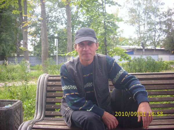 Олег Михайлов