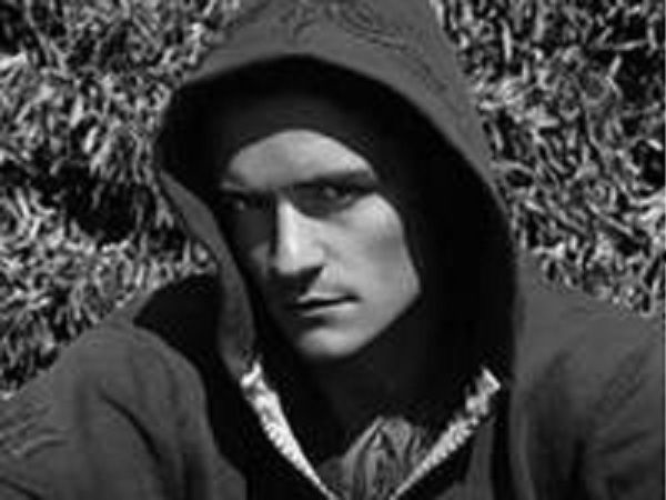 Александр Николаев