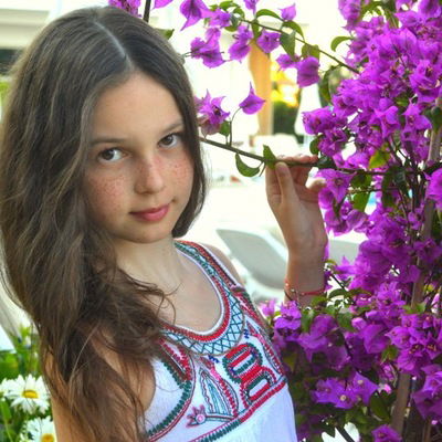 Александра Возная