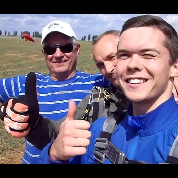 Александр Головач