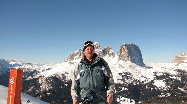 Анатолий Махов