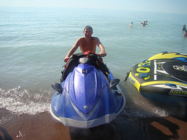 Максим Беззубик