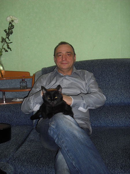 Александр Савельев